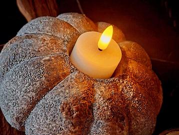 Pompoen Waxinelichthouder Betonlook beschikbaar voor biedingen