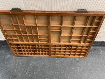 Letterbak beschikbaar voor biedingen