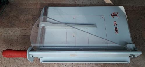 Papiersnijmachine snijmachine RC 350 in nette staat, Diversen, Bureau-accessoires, Zo goed als nieuw, Ophalen of Verzenden