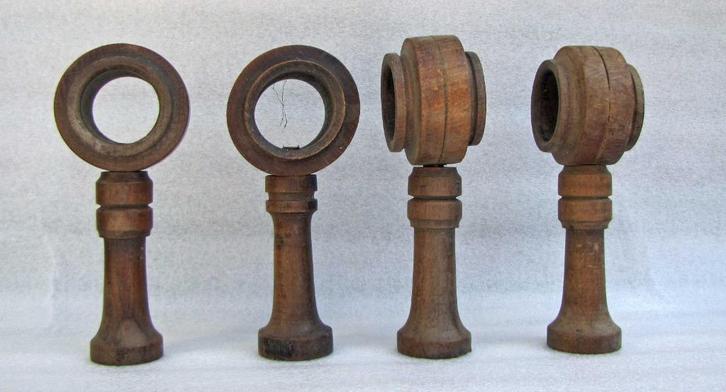 Houten onderdelen voor ophangen van gordijnen, Antiek en Kunst, Curiosa en Brocante, Ophalen of Verzenden