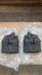 2x Remklauwen Volvo 850 voorzijde L & R, Ophalen, Gebruikt, Volvo