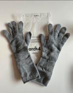 Arch4 premium light grey cashmere hand gloves one size NEW, Arch4, Ophalen of Verzenden, Nieuw, Handschoenen