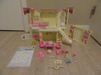 Barbie Shelly inklapbaar speelhuis, huis vintage, Ophalen of Verzenden, Zo goed als nieuw, Poppenhuis