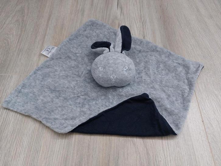 Knuffel knuffeldoekje Bambino konijn haas grijs L606, Kinderen en Baby's, Speelgoed | Knuffels en Pluche, Zo goed als nieuw, Konijn