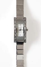 Mooi zilverkleurig horloge van lbvyr (nieuw), Sieraden, Tassen en Uiterlijk, Overige merken, Overige materialen, Polshorloge, Overige materialen
