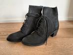 Nieuwe zwarte veterlaarsjes maat 39/39,5, Kleding | Dames, Ophalen, Zo goed als nieuw, Zwart