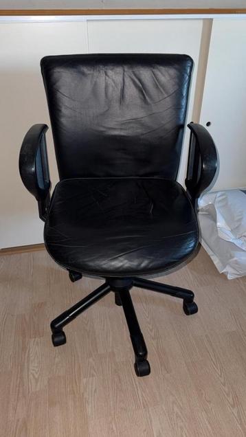 Bureaustoel  beschikbaar voor biedingen
