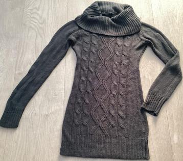 Donker Grijze trui met kol - Maat S van jazlyn beschikbaar voor biedingen