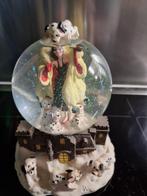 Disney snowglobe cruella the villians, Verzamelen, Disney, Ophalen of Verzenden, Zo goed als nieuw, Beeldje of Figuurtje