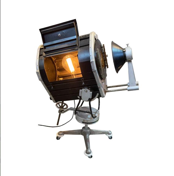 Vintage Groot Theaterspot Spotlight Industrieel 1969 DDR, Huis en Inrichting, Lampen | Vloerlampen, Gebruikt, 100 tot 150 cm, Metaal