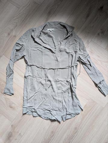 Positiekleding. 1 tuniek en 1 comfortabel vest.  beschikbaar voor biedingen