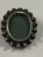 Zilveren fotobroche, Zeeuwse knop, Ophalen of Verzenden, Zilver