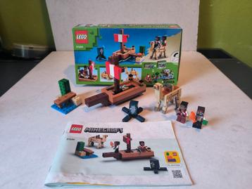 LEGO Minecraft 21259 Het Piratenschip beschikbaar voor biedingen