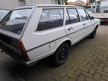 Volkswagen passat station benzine 1977 oldtimer beschikbaar voor biedingen
