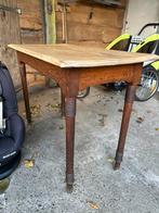 Oude houten tafel, Ophalen