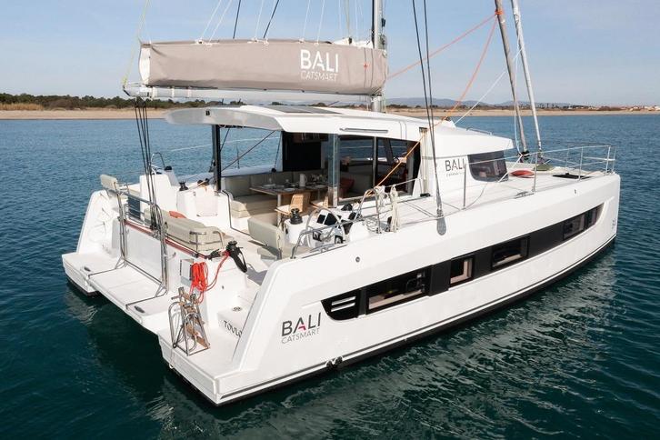 Bali Catsmart nu te huur bij Brug Yachtcharter, Diensten en Vakmensen, Verhuur | Boten, Zeilboot of Zeiljacht