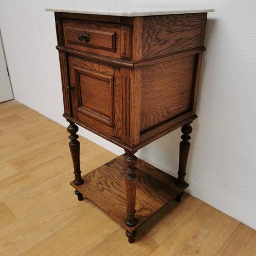 Vintage antiek nachtkastje bijzetkastje met marmer blad 709, Huis en Inrichting, Slaapkamer | Nachtkastjes, Gebruikt, Hout, Ophalen of Verzenden