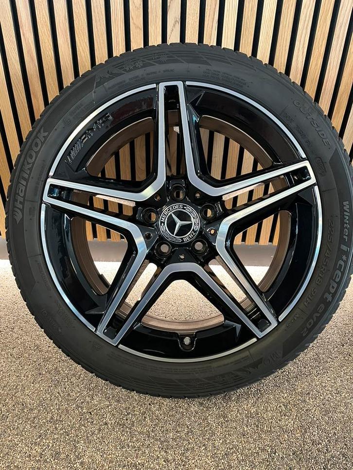 Mercedes-Benz Originele Amg set  A,B,Cla klasse, Auto-onderdelen, Banden en Velgen, Banden en Velgen, Winterbanden, 18 inch, 225 mm