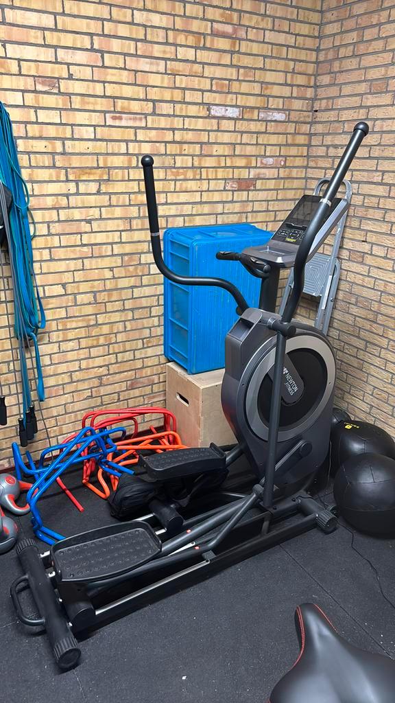 Newton Crosstrainer, Sport en Fitness, Fitnessmaterialen, Gebruikt, Ophalen