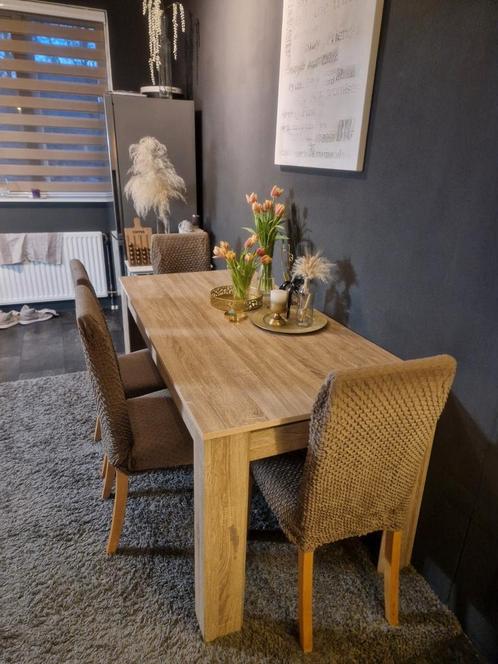 Stevige tafel met 4 stoelen met afneembare hoes in taupe, Huis en Inrichting, Tafels | Eettafels, Gebruikt, 50 tot 100 cm, 150 tot 200 cm