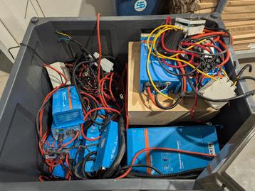 Diverse Omvormers en accu's / Victron etc beschikbaar voor biedingen