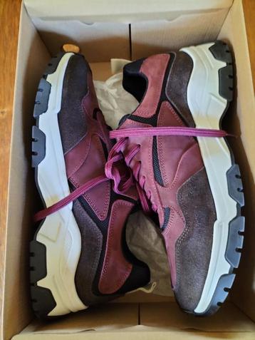 NIEUWE LEREN SACHA HERENSNEAKERS MAAT 42 ! beschikbaar voor biedingen