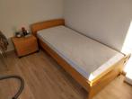 Houten Eenpersoonsbed, Huis en Inrichting, Ophalen, 90 cm, Eenpersoons, Zo goed als nieuw