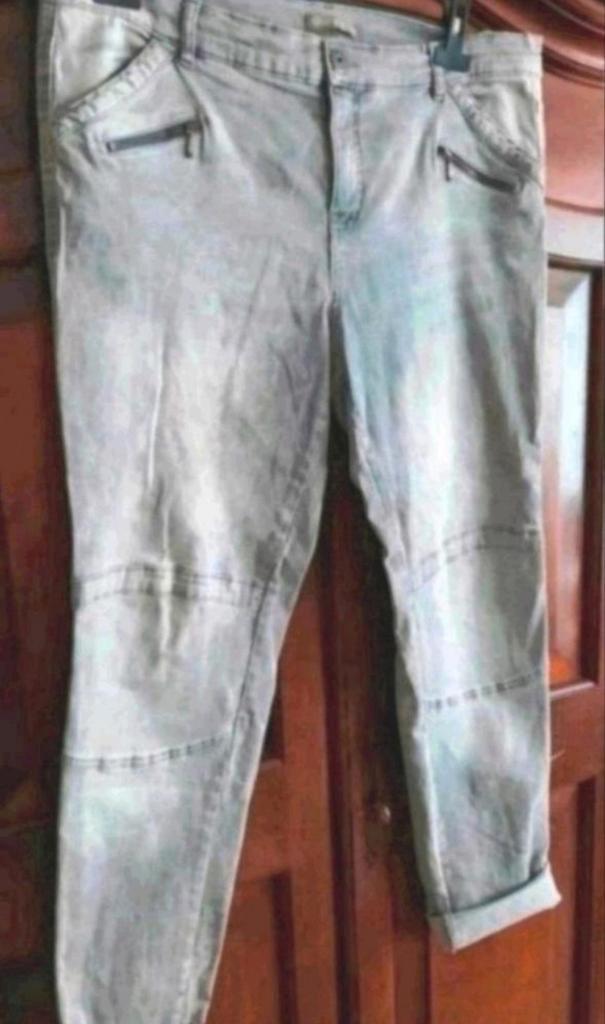 Lichtgrijze stretch denim broek/jeans Dreamstar 46, Kleding | Dames, Spijkerbroeken en Jeans, Zo goed als nieuw, Overige jeansmaten