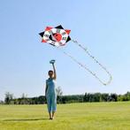 NIEUW Gossip Kite 150X150cm en 10meter staart (vaste prijs), Sport en Fitness, Vliegeren, Nieuw, Vlieger, Ophalen of Verzenden