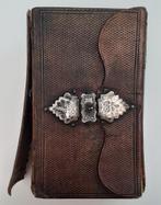 bijbeltje met zilveren slotje 1881, Antiek en Kunst, Ophalen of Verzenden