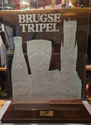 Uniek glazen kunstobject bierbrouwerij de Gouden Boom Brugge beschikbaar voor biedingen