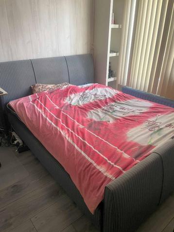 2 persoons boxspring bed Gratis ophalen