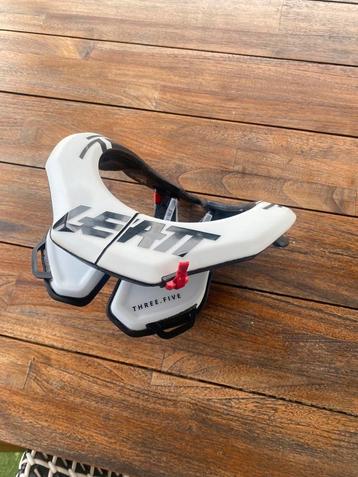 Leatt 3.5 Split Nekbrace beschikbaar voor biedingen