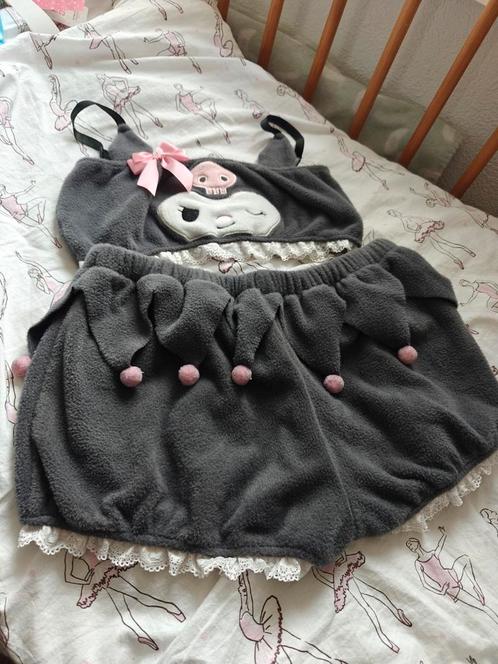 Abdl DDLg pakje van crop top en broekje in maat L, Diversen, Verpleegmiddelen, Gebruikt, Verzenden