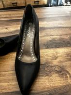 Zwarte Pumps met goud randje, Pumps, Zwart, Nieuw, Ophalen of Verzenden
