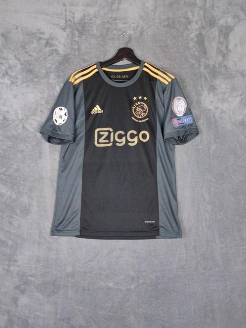 Ajax voetbal Shirt 2020 M Zwart Grijs, Sport en Fitness, Voetbal, Zo goed als nieuw, Shirt, Maat M, Ophalen of Verzenden