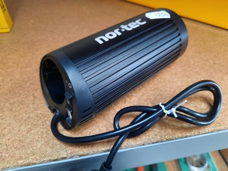 NOR TEC INVERTER 150W TYPE: 16476, Auto diversen, Auto-accessoires, Zo goed als nieuw, Ophalen of Verzenden