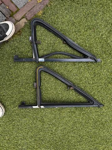 Volkswagen T3 Originele Klapraampjes / Driehoekraampjes beschikbaar voor biedingen