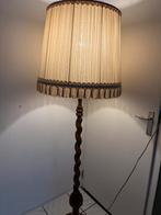 Vintage Gedraaide Houten Vloerlamp, Huis en Inrichting, Lampen | Vloerlampen, Ophalen, Gebruikt, Hout, 150 tot 200 cm