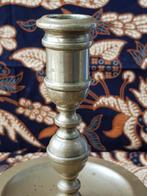 Mooie antieke schijf of kraagkandelaar uit Engeland 27,5 cm., Antiek en Kunst, Antiek | Kandelaars, Ophalen of Verzenden, Koper of Brons