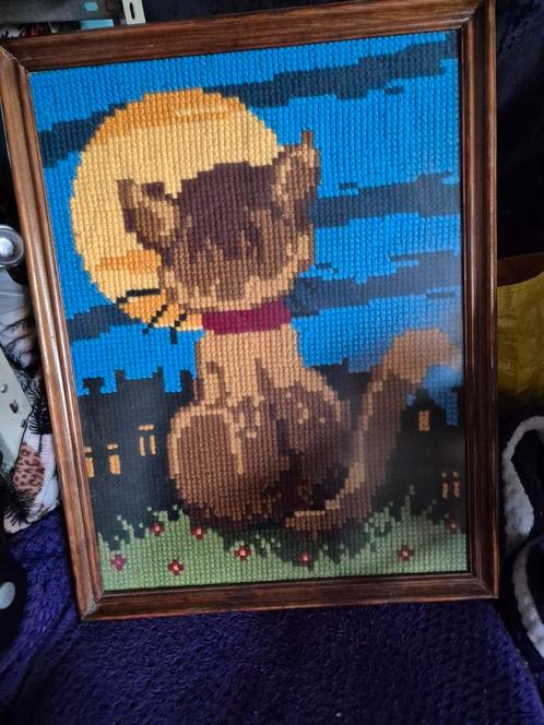 Geborduurd kussenpakket ingelijst BIED EN HAAL OP, Hobby en Vrije tijd, Borduren en Borduurmachines, Nieuw, Borduurpakket, Handborduren