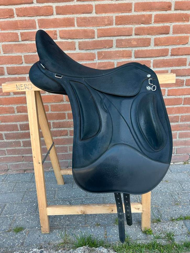Wintec Pro Endurance Hart 18 inch zwart, Dieren en Toebehoren, Paarden en Pony's | Zadels, Gebruikt, Dressuur, Ophalen