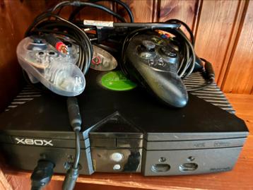 X box met emulators en spellen gta sa/ far cry etc beschikbaar voor biedingen