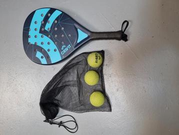Crivit padel Racket met 3 ballen beschikbaar voor biedingen
