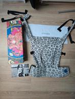 Artipoppe Zeitgeist Baby Leopard Light Draagzak, Kinderen en Baby's, Overige merken, Buik of Rug, Ophalen of Verzenden, Zo goed als nieuw