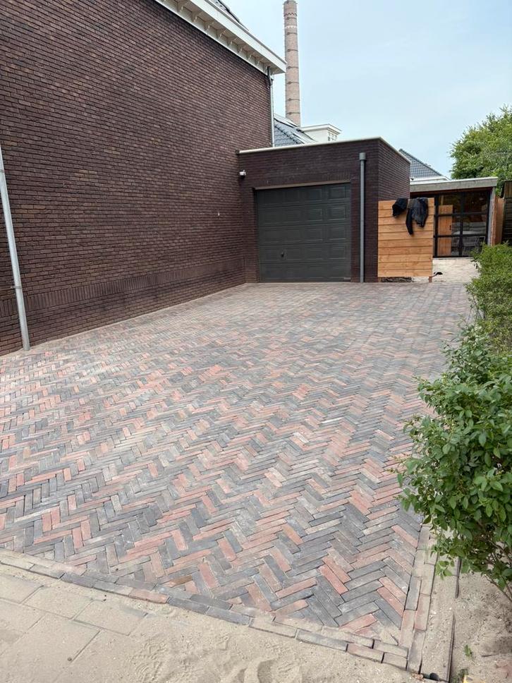 Stratenmaker gevonden!, Diensten en Vakmensen, Tuinmannen en Stratenmakers, Bestrating, Hekwerk of Schuttingen, Tuin- of Vijveraanleg