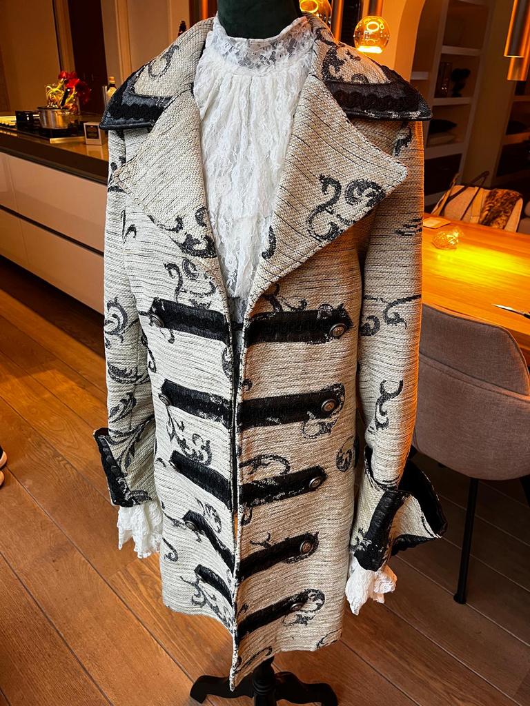 Chique Barok jas voor Carnaval- mt 36/38, Ophalen of Verzenden, Zo goed als nieuw, Overige maten