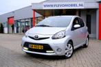 Toyota Aygo 1.0 VVT-i Dynamic Blue 5-drs Navi|Airco|LMV, Auto's, Toyota, Voorwielaandrijving, Euro 5, Gebruikt, Elektrische ramen