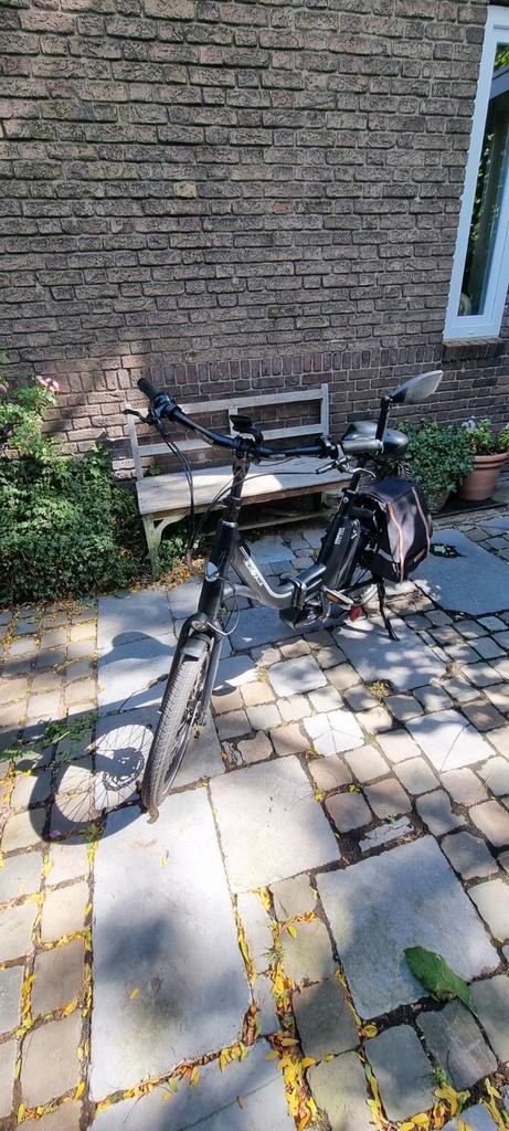 Mooi vouwfiets elektrische, Fietsen en Brommers, Elektrische fietsen, Zo goed als nieuw, Overige merken, 50 km per accu of meer