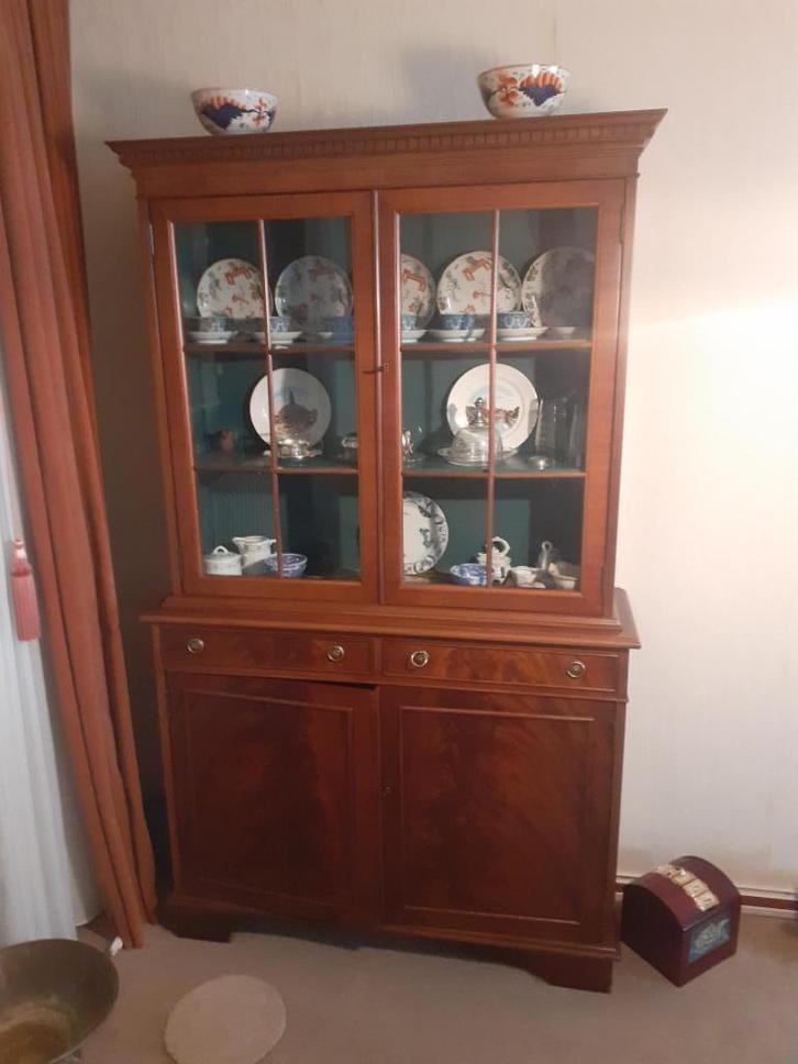 klassieke Vitrinekast, Huis en Inrichting, Kasten | Vitrinekasten, Gebruikt, 150 tot 200 cm, 150 tot 200 cm, 25 tot 50 cm, Met lade(s)